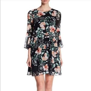 VINCE CAMUTO Womens Dress Floral Ruffle Long Sleeve  Size 4